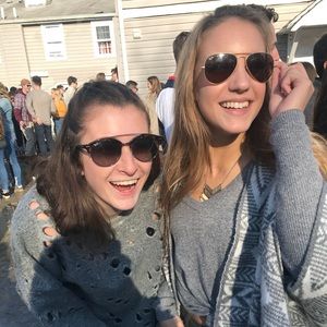 Meet your Posher, Emma